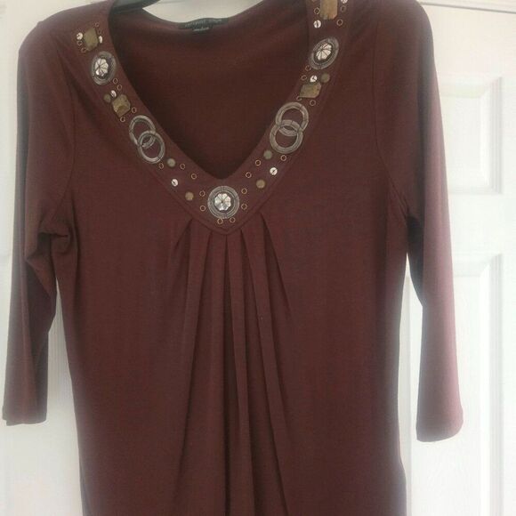 August Silk top - Picture 1 of 2